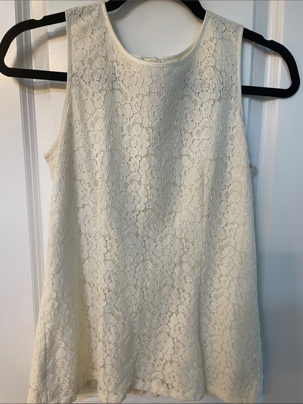 Banana Republic Ivory Lace Sleeveless Blouse
